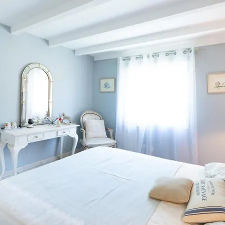 Les Domaine De La Barthe Bed & Breakfast 3*